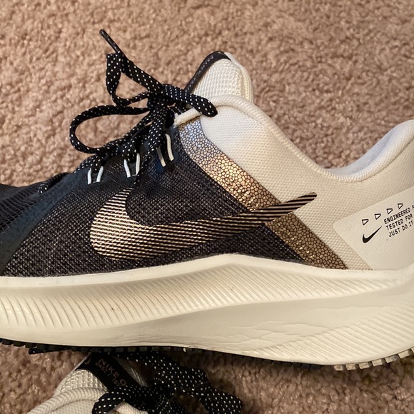 Women’s Nike Quest 4 running shoes size 8.5 - Picture 12 of 12